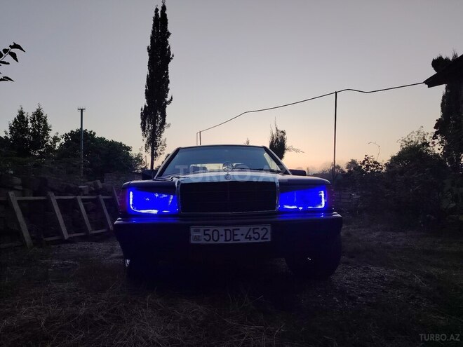 Mercedes 190 1993, 542,000 km - 2.0 л - Astara