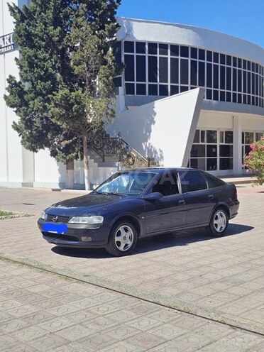 Opel Vectra 1998, 321,547 km - 1.8 l - Sumqayıt
