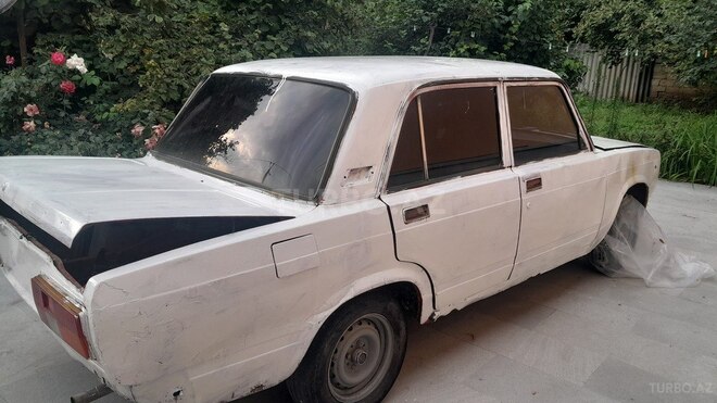 LADA (VAZ) 2105 1984, 99,999 km - 1.5 l - İsmayıllı