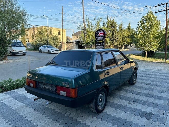 LADA (VAZ) 21099 2000, 95,000 km - 1.6 л - Salyan