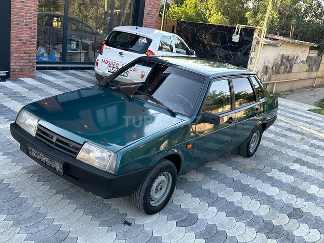 LADA (VAZ) 21099 2000, 95,000 km - 1.6 л - Salyan