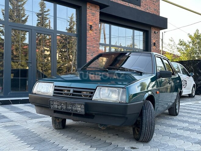 LADA (VAZ) 21099 2000, 95,000 km - 1.6 л - Salyan