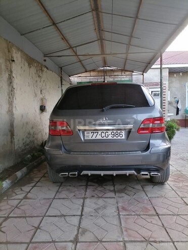 Mercedes B 170 2009, 217,000 km - 1.7 l - Bakı