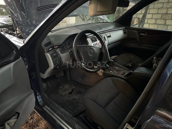 Mercedes C 350 1997, 25,000 km - 3.5 l - Bakı