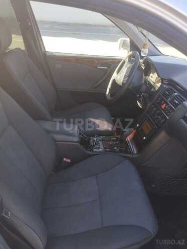 Mercedes E 270 2001, 375,000 km - 2.7 l - Bakı