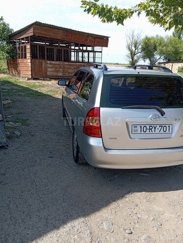 Toyota Corolla 2006, 258,000 km - 1.4 l - Bakı