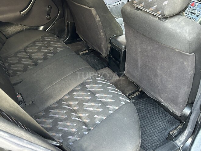Mercedes C 220 1999, 395,000 km - 2.2 l - Sumqayıt