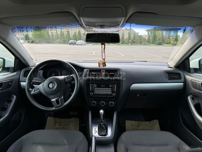 Volkswagen Jetta 2013, 223,240 km - 2.0 л - Sumqayıt