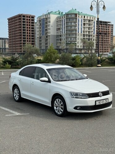 Volkswagen Jetta 2013, 223,240 km - 2.0 л - Sumqayıt