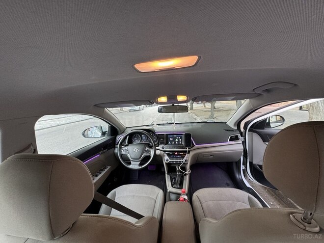 Hyundai Elantra 2017, 106,700 km - 2.0 l - Bakı