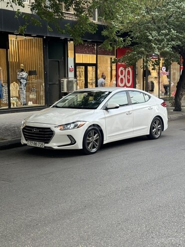 Hyundai Elantra 2017, 106,700 km - 2.0 l - Bakı