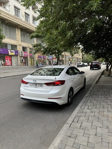 Hyundai Elantra 2017, 106,700 km - 2.0 l - Bakı