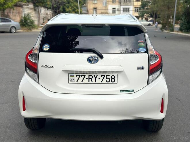 Toyota Prius C 2017, 65,000 km - 1.5 l - Bakı
