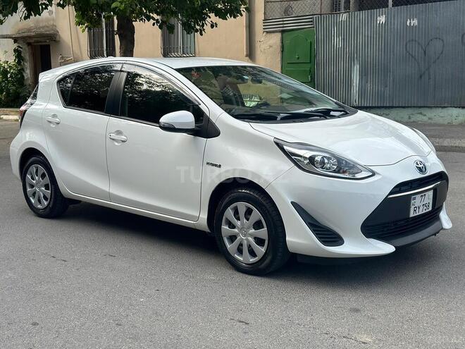Toyota Prius C 2017, 65,000 km - 1.5 l - Bakı