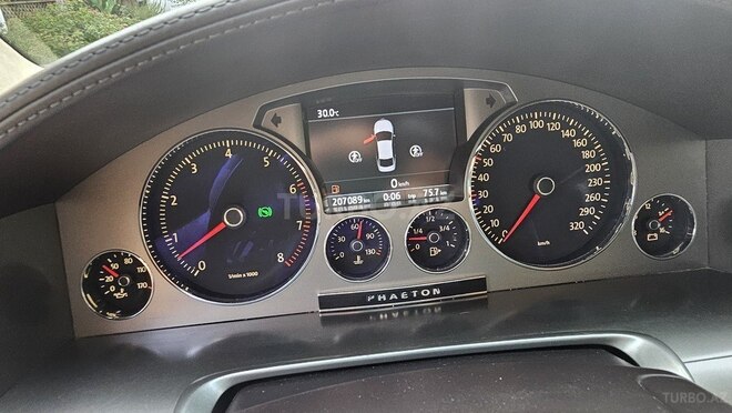 Volkswagen  2011, 207,000 km - 6.0 л - Bakı