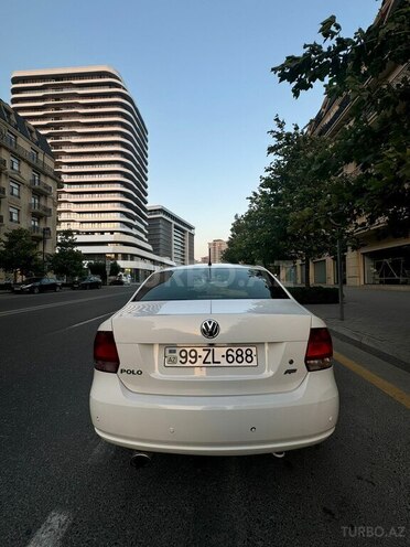 Volkswagen Polo 2012, 300,000 km - 1.6 l - Bakı