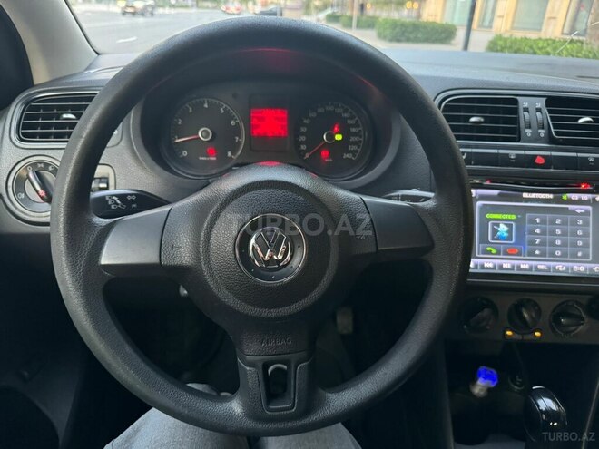 Volkswagen Polo 2012, 300,000 km - 1.6 l - Bakı