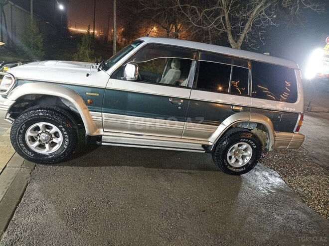 Mitsubishi Pajero 1993, 360,000 km - 2.8 l - Bakı