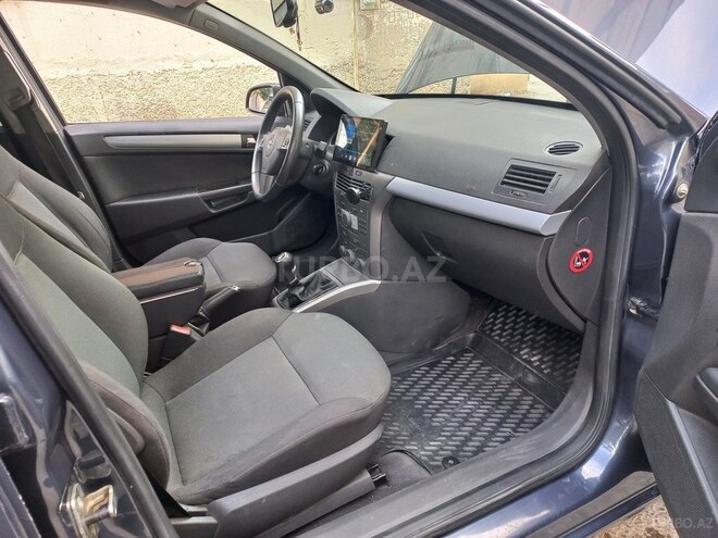 Opel Astra 2006, 298,357 km - 1.3 l - Bakı