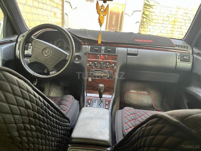 Mercedes E 230 1996, 405,000 km - 2.3 l - Gəncə