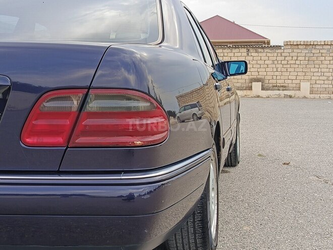 Mercedes E 240 1998, 417,000 km - 2.4 л - Sumqayıt