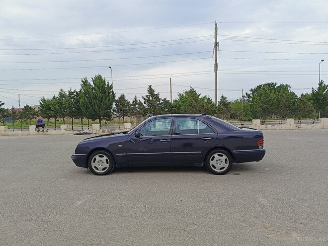 Mercedes E 240 1998, 417,000 km - 2.4 л - Sumqayıt