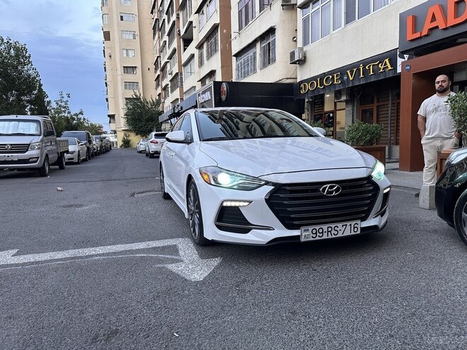 Hyundai Elantra 2018, 109,435 km - 1.6 l - Bakı