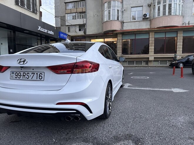 Hyundai Elantra 2018, 109,435 km - 1.6 l - Bakı