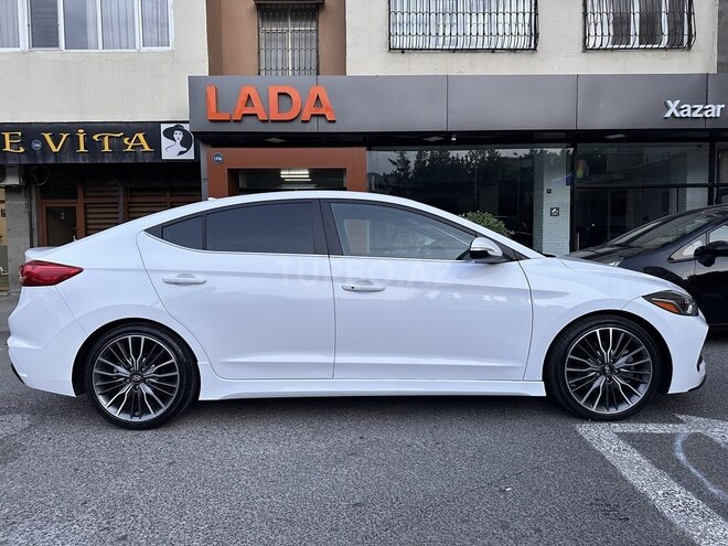 Hyundai Elantra 2018, 109,435 km - 1.6 l - Bakı
