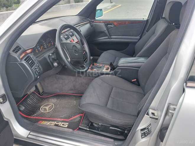 Mercedes E 240 1998, 310,000 km - 2.4 l - Gəncə