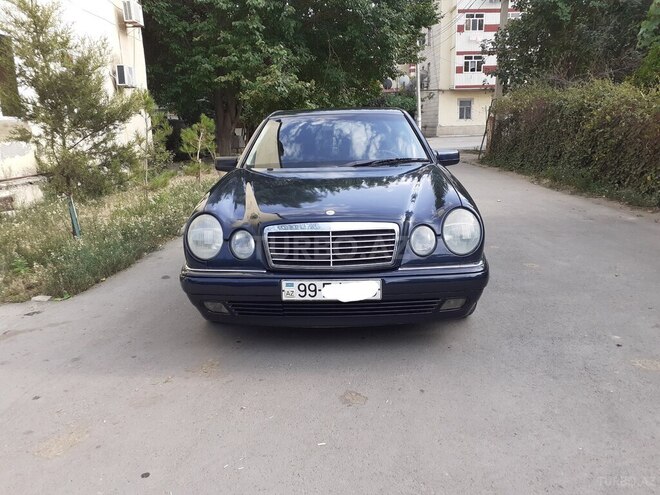 Mercedes E 240 1999, 356,200 km - 2.4 l - Sabirabad