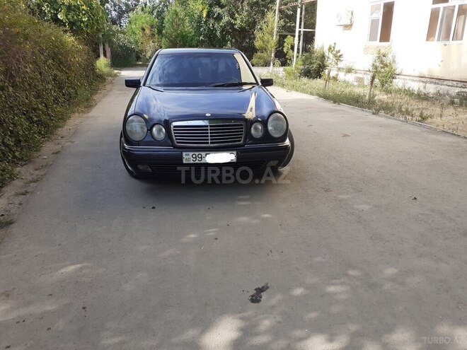 Mercedes E 240 1999, 356,200 km - 2.4 l - Sabirabad