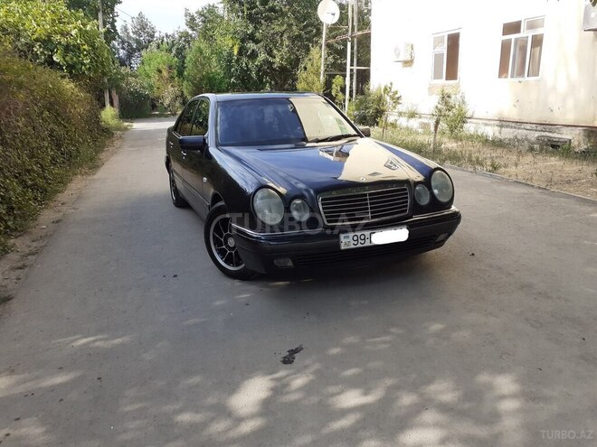 Mercedes E 240 1999, 356,200 km - 2.4 l - Sabirabad