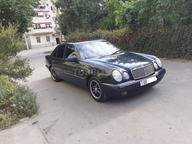 Mercedes E 240 1999, 356,200 km - 2.4 l - Sabirabad