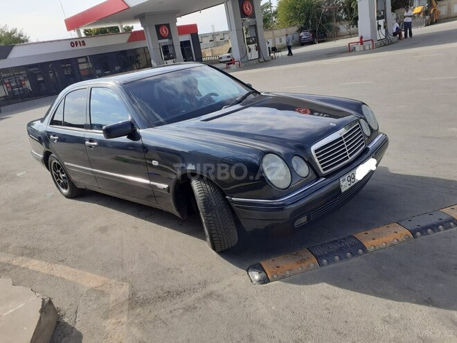 Mercedes E 240 1999, 356,200 km - 2.4 l - Sabirabad