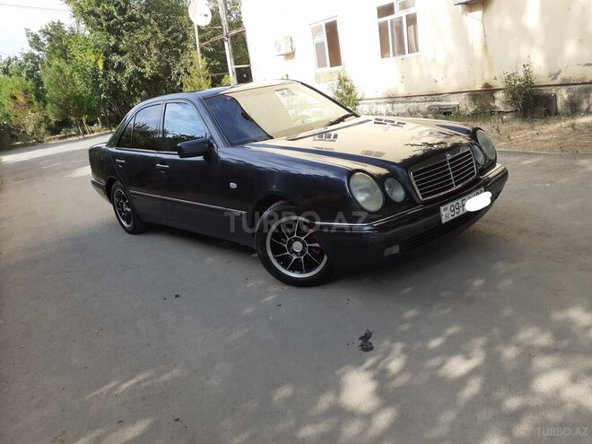 Mercedes E 240 1999, 356,200 km - 2.4 l - Sabirabad