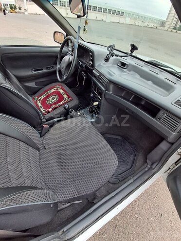 LADA (VAZ) 2115 2006, 22,000 km - 1.6 l - Gəncə