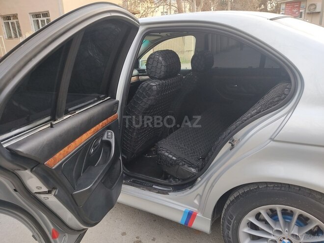BMW 528 1997, 10,400 km - 2.8 l - Şirvan