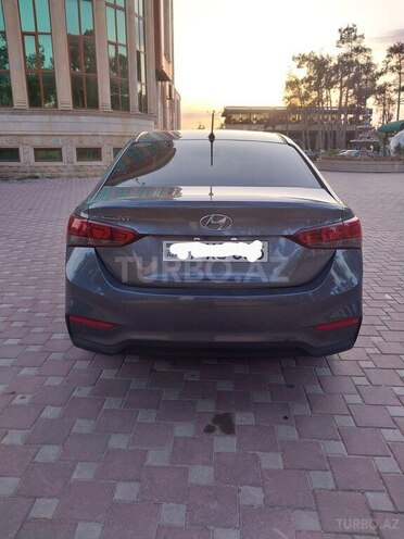 Hyundai Accent 2018, 107,890 km - 1.6 л - Şirvan