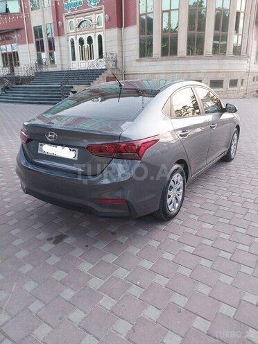 Hyundai Accent 2018, 107,890 km - 1.6 л - Şirvan