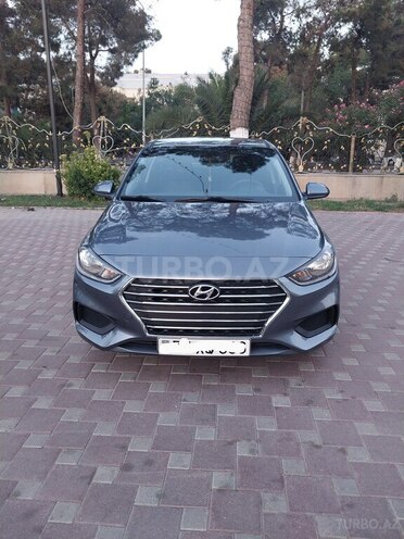 Hyundai Accent 2018, 107,890 km - 1.6 л - Şirvan