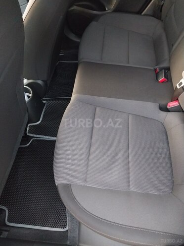 Hyundai Accent 2018, 107,890 km - 1.6 л - Şirvan
