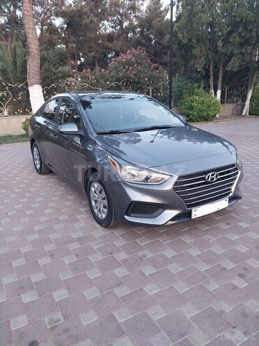 Hyundai Accent 2018, 107,890 km - 1.6 л - Şirvan