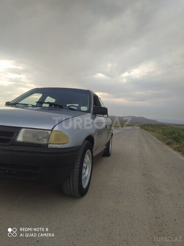 Opel Astra 1994, 444,444 km - 1.6 l - Sumqayıt
