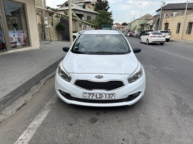 Kia Ceed 2014, 180,000 km - 1.6 l - Bakı