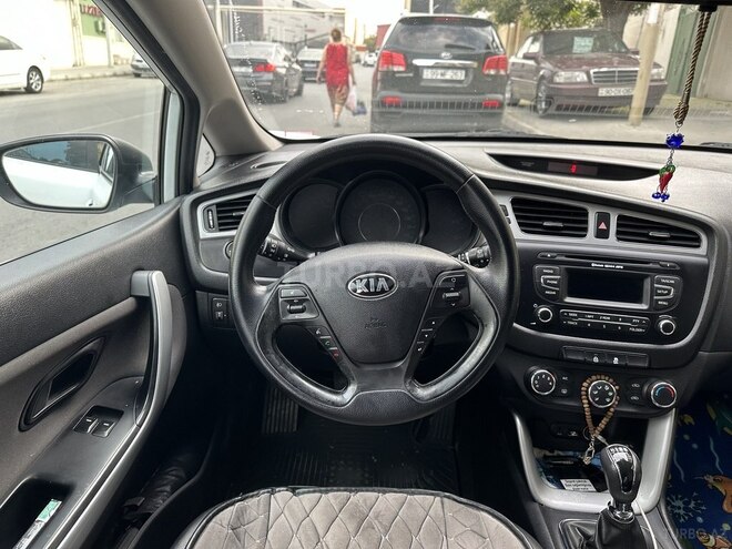 Kia Ceed 2014, 180,000 km - 1.6 l - Bakı