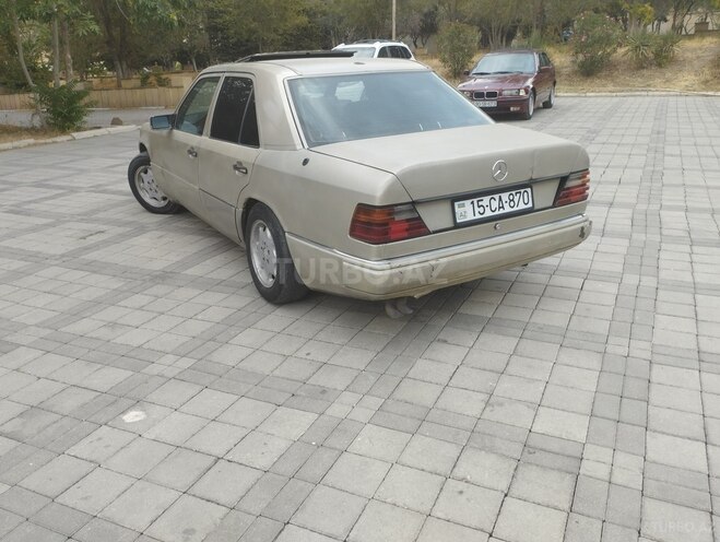 Mercedes E 250 1991, 450,000 km - 2.5 l - Bakı