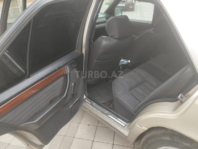 Mercedes E 250 1991, 450,000 km - 2.5 l - Bakı