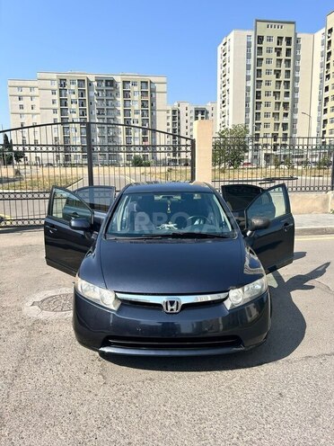 Honda Civic 2007, 380,000 km - 1.3 l - Gəncə
