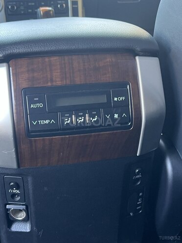 Toyota Land Cruiser Prado 2013, 240,000 km - 3.0 л - Bakı